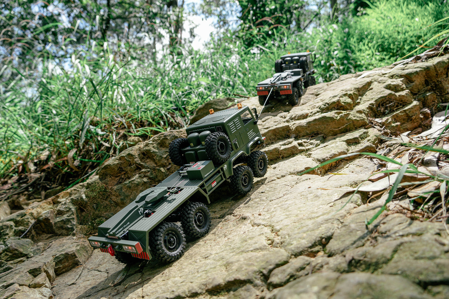 HobbyPlus CR-18P Terranaut 8X8 AWS RC Crawler - Gray