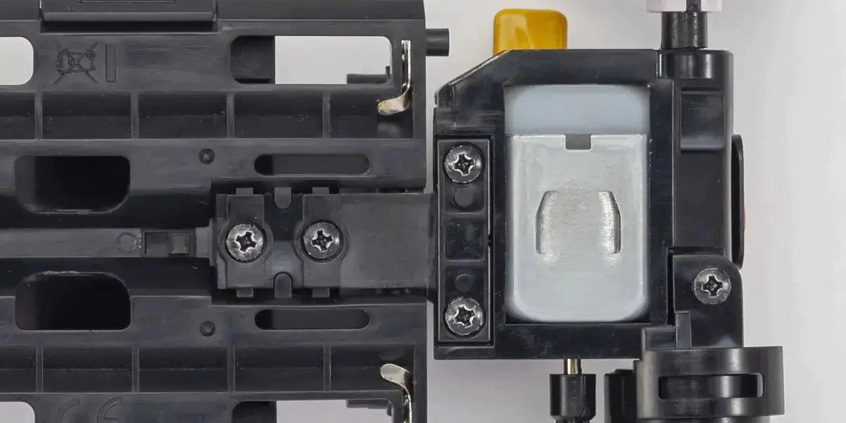 Kyosho MR-04 RWD Mini-Z Readyset w/1991 Jaguar XJR-14 No.4 LM Body (Pink) w/KT-531P 2.4GHz Radio - 32369LE