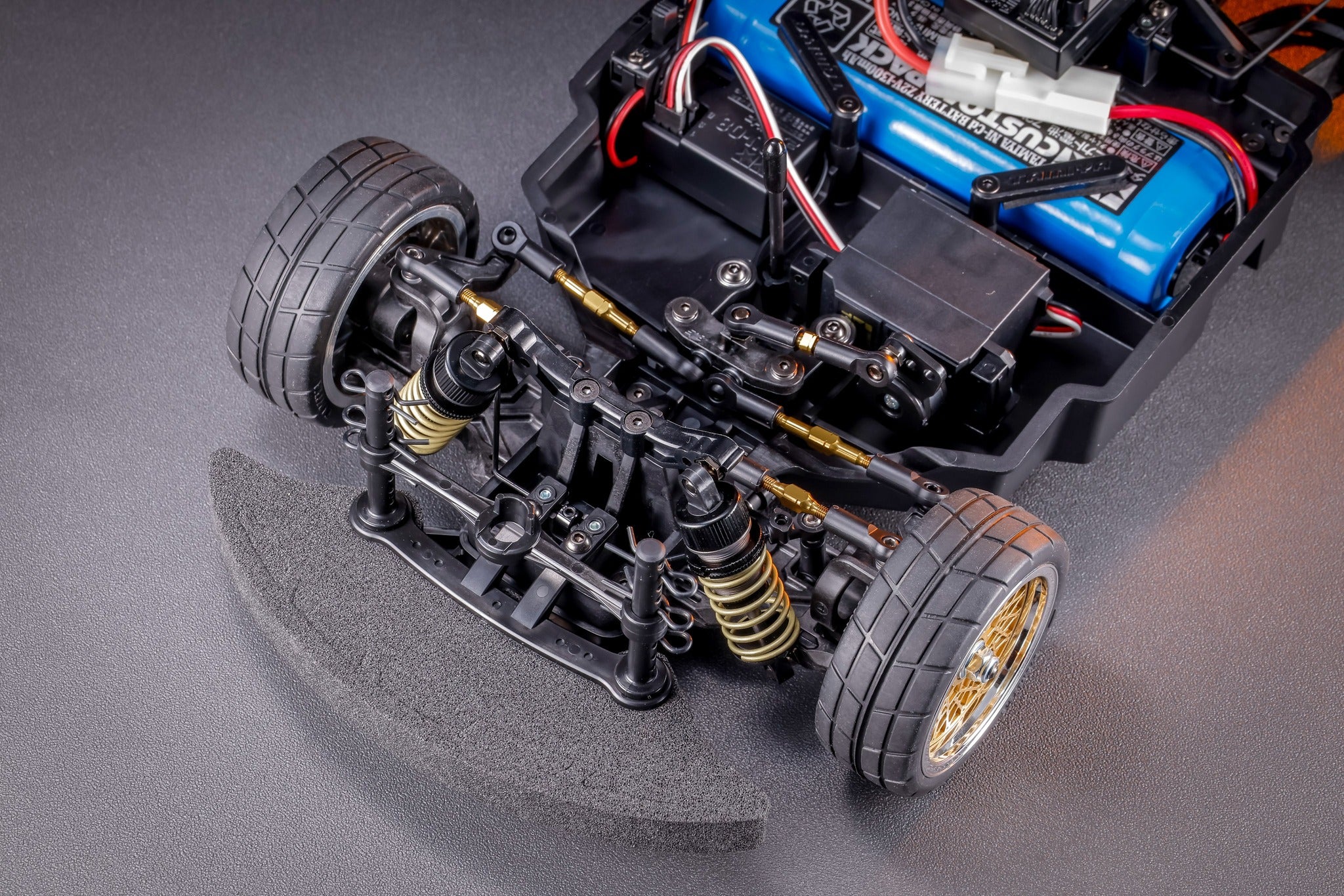 Tamiya 1/10 Porsche 934 (1976) 50th Anniversary Edition - 47524