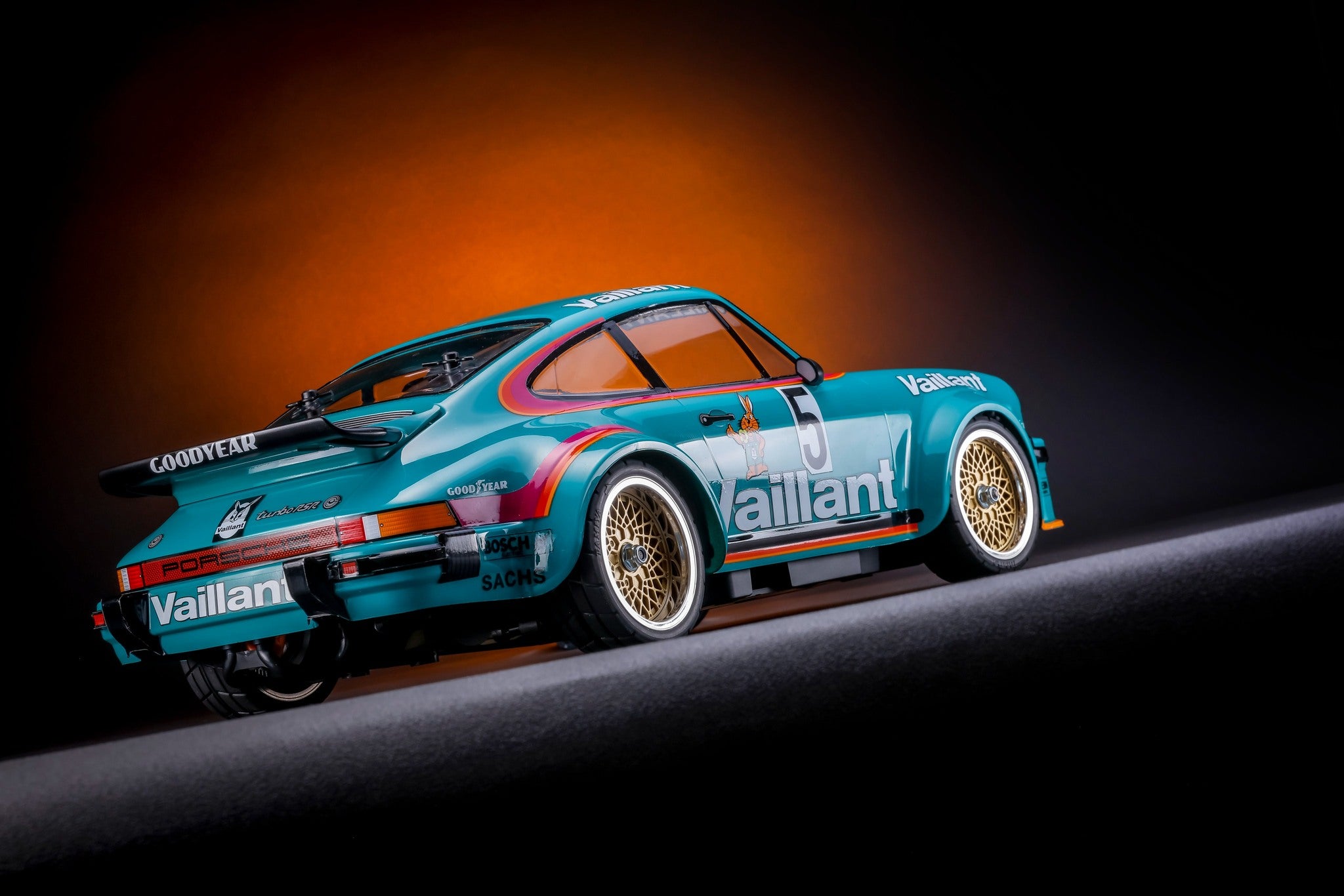 Tamiya 1/10 Porsche 934 (1976) 50th Anniversary Edition - 47524