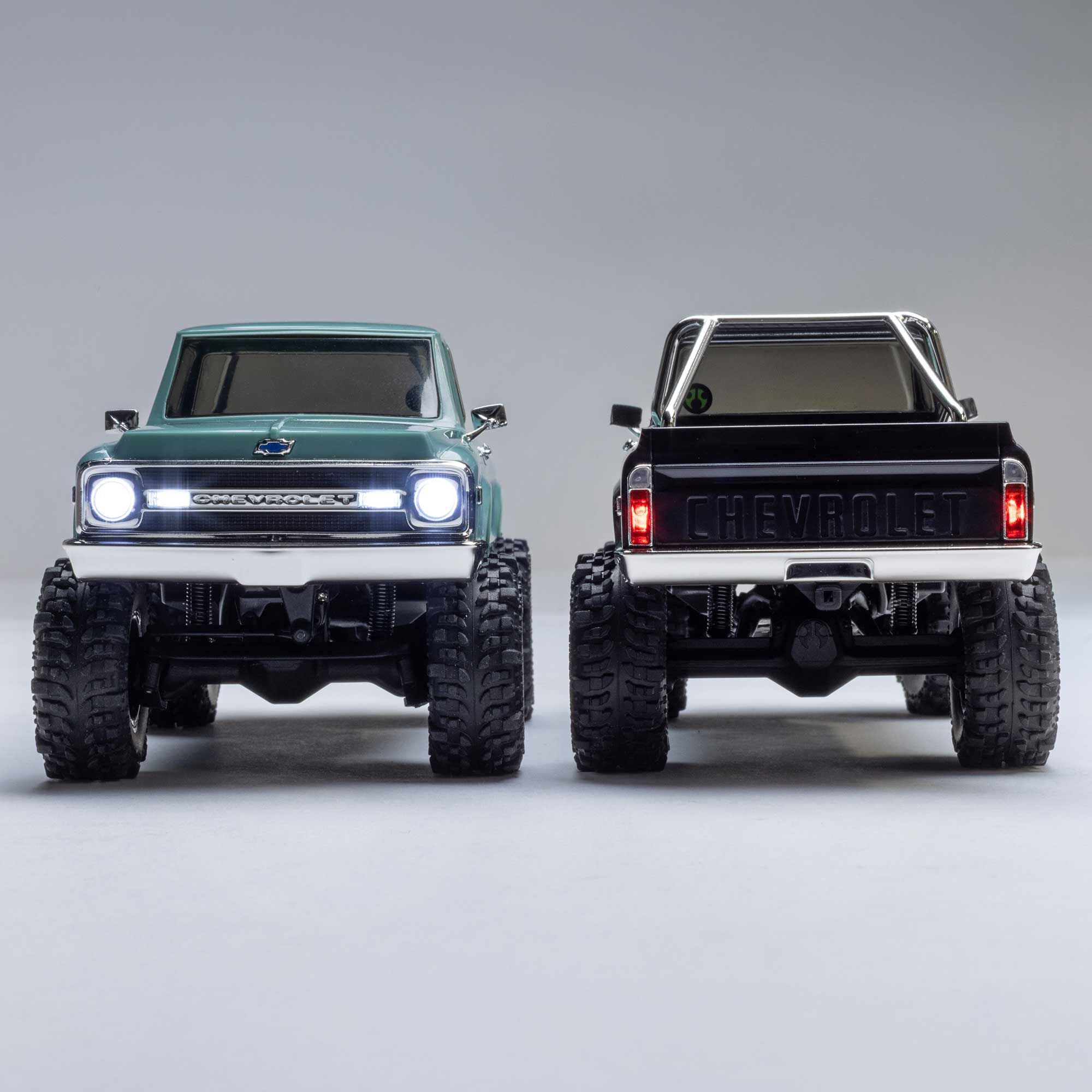 Axial SCX30 Chevrolet K10 1/30 4WD RTR Scale Mini Crawler w/2.4GHz