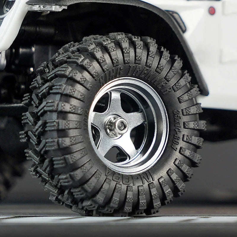 INJORA Custom M2 3.0" Wheel Nuts for SCX30 - SCX30-12-8